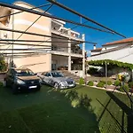 Apartment Zlatna Betina (Sibenik-Knin)