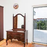 Zlatna Apartment