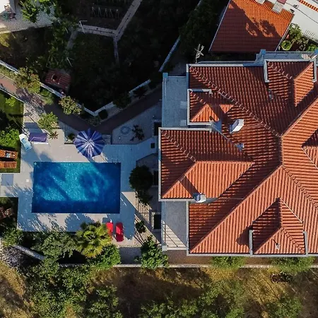 Zlatna Appartement *