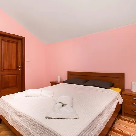 Appartement Zlatna *