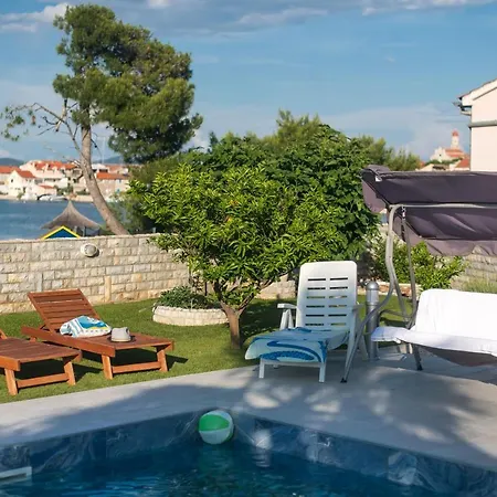 Appartement Zlatna *