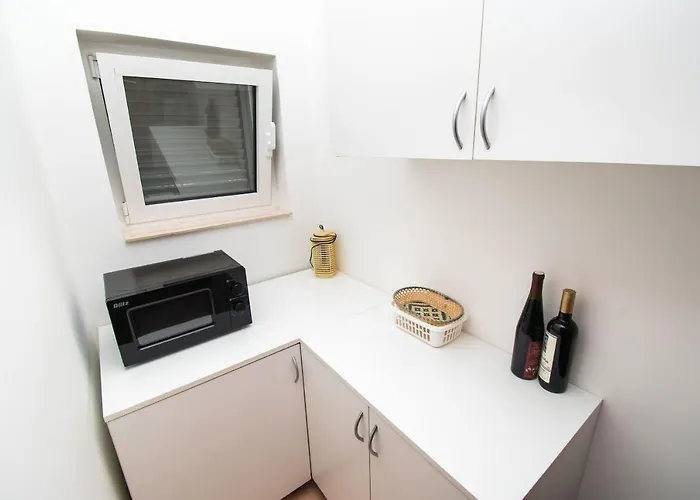 Zlatna Apartamento *