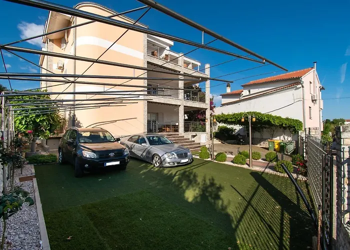 Apartment Zlatna Betina (Sibenik-Knin)