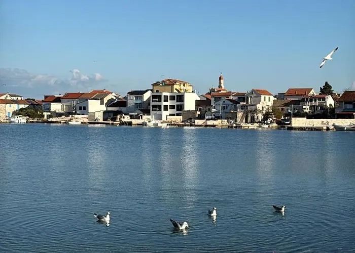 Zlatna Apartamento Betina (Sibenik-Knin)